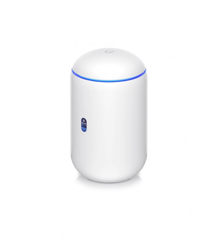 Unifi all-in-one desktop router udr